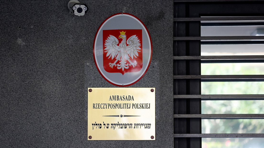 Israel retira a un enviado en Polonia tras firmarse en Varsovia una ley que limita los reclamos de propiedad para las víctimas del Holocausto