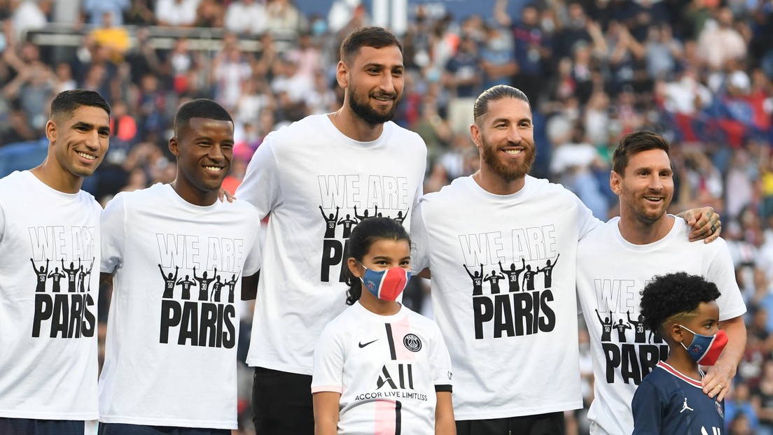 Messi, ovacionado durante su presentación a la afición del PSG: "Me siento muy feliz"