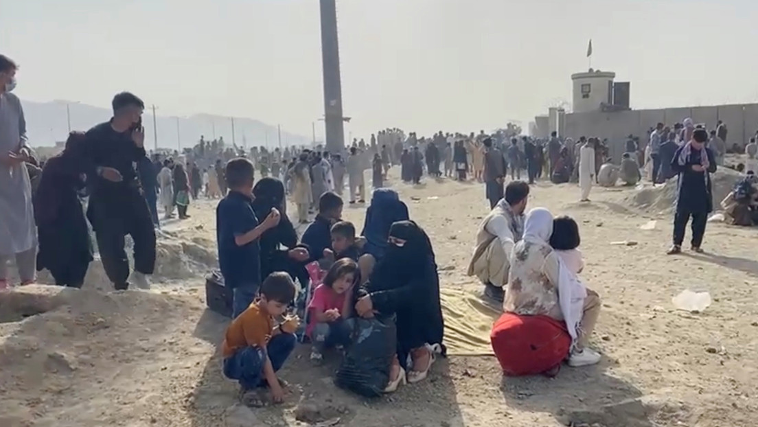 El Pentágono confirma que tropas estadounidenses abrieron fuego en el aeropuerto de Kabul para dispersar a las multitudes