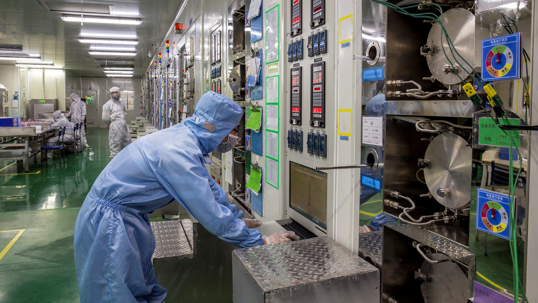 China aumenta en 47,3 % la producción de circuitos integrados y rompe un nuevo récord