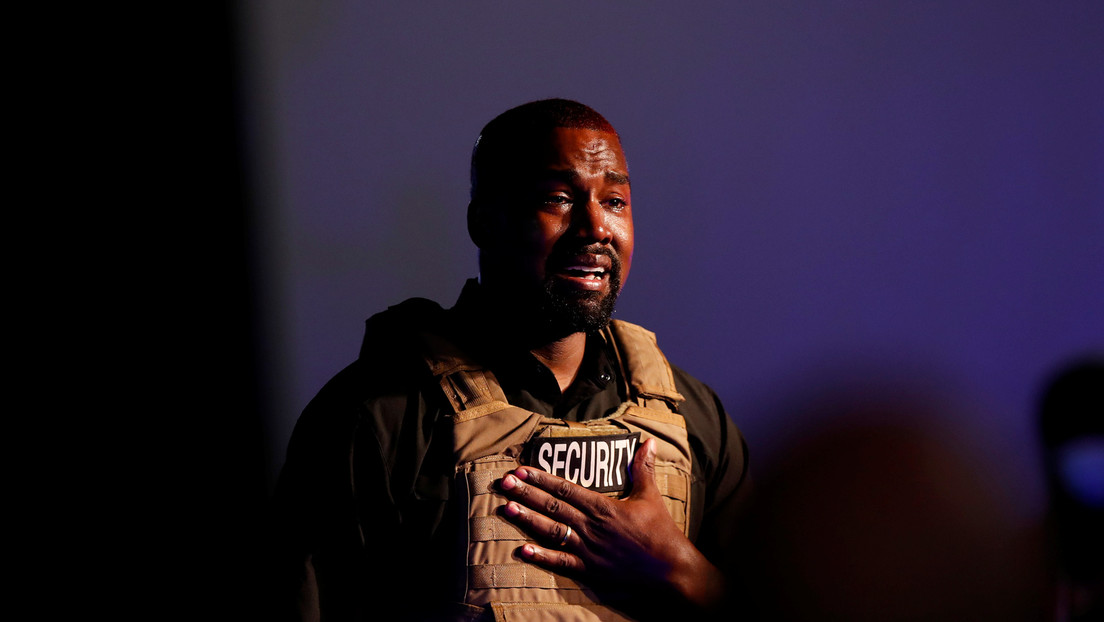 Kanye West lanza 'Donda', su décimo álbum, cuya presentación se pospuso varias veces y se completó en un estadio