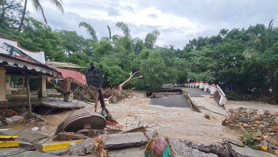 El huracán Nora deja su primera víctima en México: encuentran sin vida a un menor español