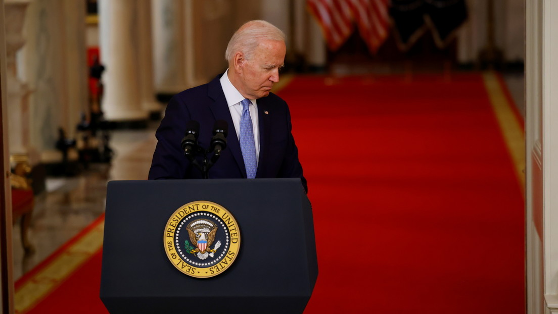 Un intérprete que participó hace 13 años en el rescate de Biden tras un aterrizaje forzoso en Afganistán le pide ayuda para dejar el país