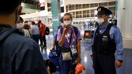 Una atleta bielorrusa denuncia que la intentan llevar a la fuerza de vuelta a su país desde Tokio