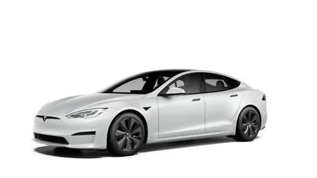 Un Tesla Model S Plaid 'destroza' en una serie de carreras a un Porsche de 185.000 dólares (VIDEO)