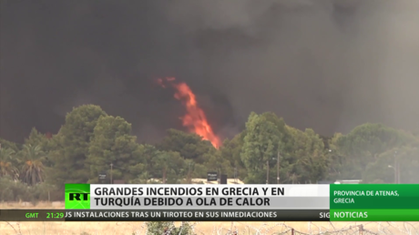 Fuertes incendios en Grecia y Turquía en medio de una ola de calor