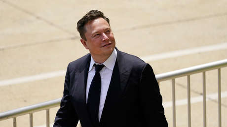 Musk alaba los "maravillosos" diseños de los motores de cohetes rusos (pero insiste en que la parte más difícil es la fabricación)