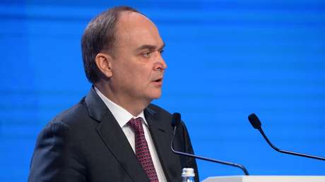 Embajador ruso en EE.UU.: "Cuando se trata de la salud y de la vida de las personas, la política no tiene cabida"