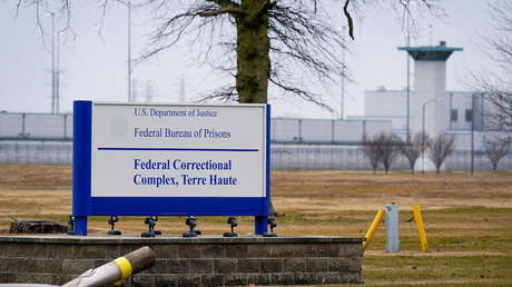 "Represalias contra quienes desafían el poder": el maltrato en prisión de un 'hacktivista' por un artículo es la regla, afirma un periodista