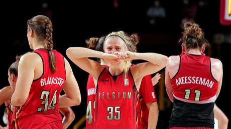 "Una es lesbiana, la otra no": cesan a un periodista en Bélgica por comentarios sobre baloncestistas fuera de micrófono