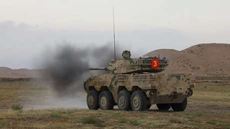 VIDEO: Militares rusos practican fuego con tanques y vehículos de combate chinos durante ejercicios conjuntos en el territorio de la República Popular