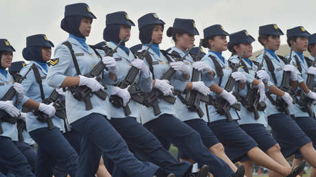 El Ejército indonesio pone fin a las pruebas de virginidad con los dedos para las reclutas, prácticas ampliamente criticadas por defensores de DD.HH.