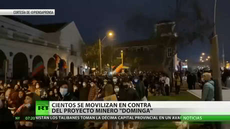 Cientos de chilenos se movilizan en contra del proyecto minero Dominga