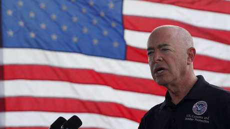 Más de 212.000 migrantes fueron detenidos en julio en la frontera sur de EE.UU., el número más alto en 21 años