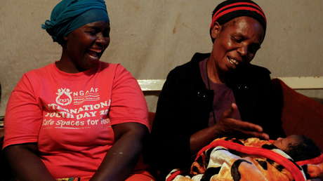 Descubren que observar a una madre criar a sus hijos podría provocar la producción de la hormona responsable del 'instinto materno'