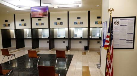 EE.UU. comienza la evacuación de su Embajada en Kabul