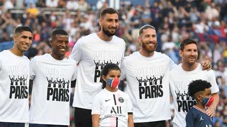 Messi, ovacionado durante su presentación a la afición del PSG: "Me siento muy feliz"