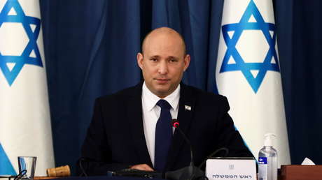 El primer ministro israelí desata la polémica al decir que los mayores están en "peligro mortal" si no se vacunan tres veces contra el covid-19