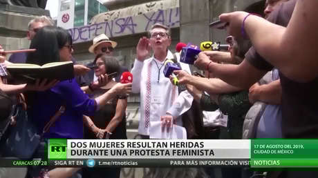 Una protesta feminista en México se salda con dos mujeres heridas