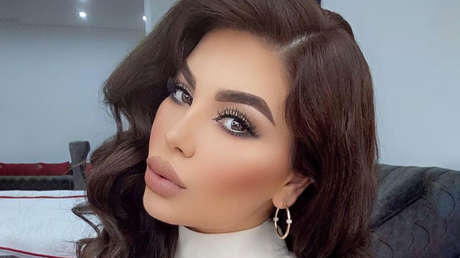 Una famosa cantante afgana escapa de Kabul en un avión de carga de EE.UU.