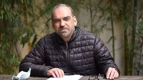 El repugnante gesto de un diputado argentino que provocó condenas (y múltiples memes) en las redes sociales