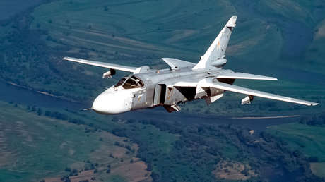 Un Su-24 se estrella en Rusia y los pilotos logran eyectarse antes del impacto