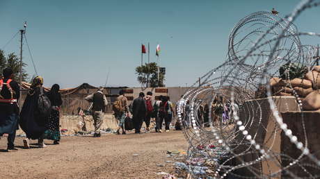 Biden dice que un nuevo ataque al aeropuerto de Kabul es "muy probable" en 24-36 horas