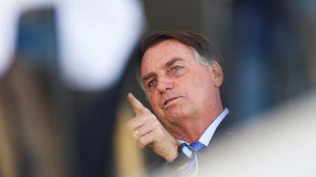 Bolsonaro dice que la "casi obsesión" de Biden con el medioambiente "se interpone un poquito" en las relaciones entre ambos países