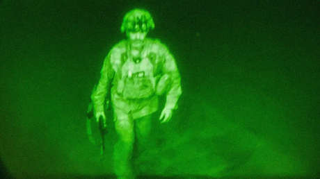 FOTO: Este es el último soldado estadounidense en abandonar Afganistán