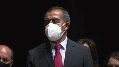 El ministro de Trabajo de Perú pone su cargo "a disposición", en medio de acusaciones cruzadas de "terrorismo" y 'terruqueo'