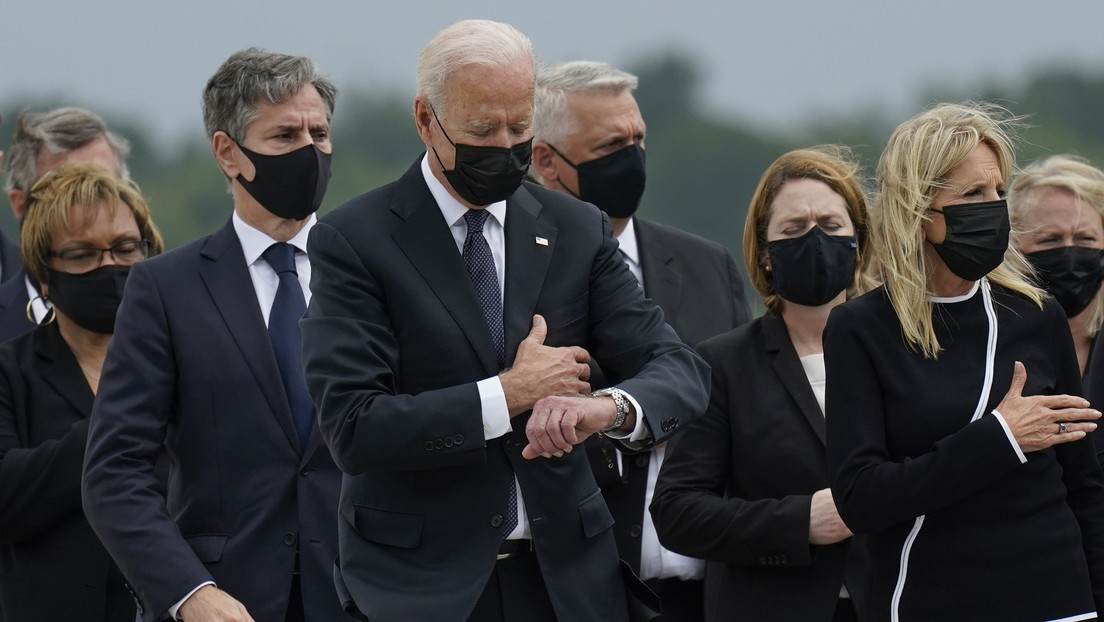 "Hablaba más de su hijo que del mío": padre de un marine asesinado en Kabul describe a Biden 'ladrándole' en una ceremonia