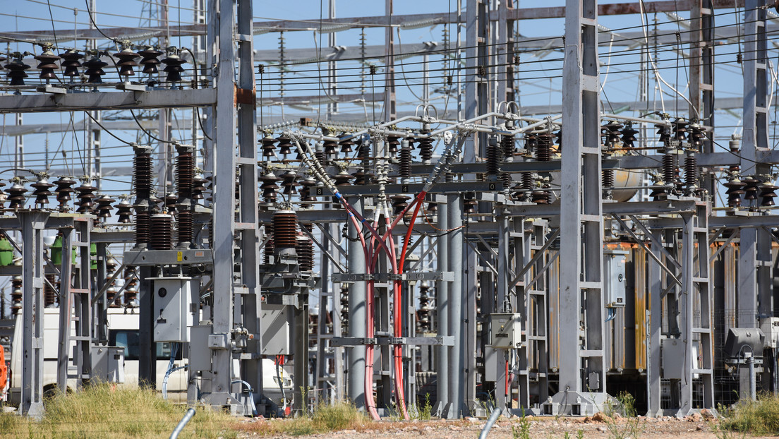 El Gobierno de España recorta 2.600 millones de euros a las eléctricas y aprueba reducciones fiscales para rebajar la factura de la luz