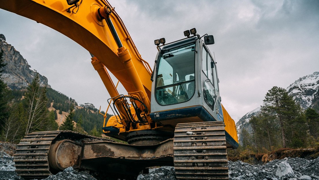 "¡Aplastemos estas cosas ahora!": Destruyen decenas de motocicletas ilegales en Nueva York (VIDEO)