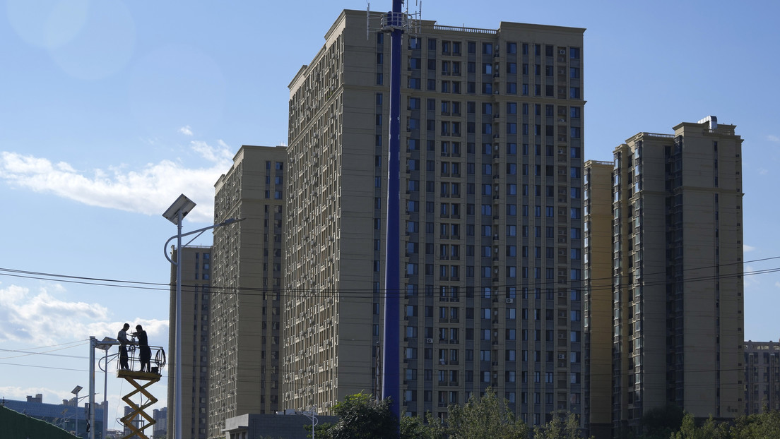 El gigante inmobiliario chino Evergrande logra un acuerdo para evitar el impago de un bono clave en medio de la inestabilidad en los mercados