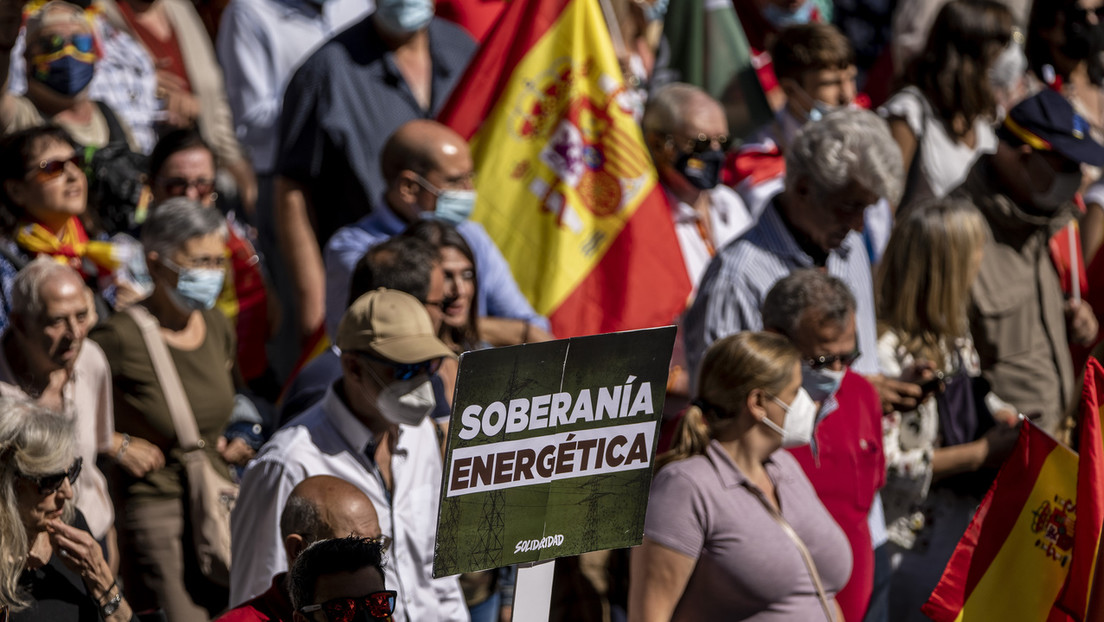 El precio de la luz imparable en España: marca un nuevo récord histórico con 189,9 euros