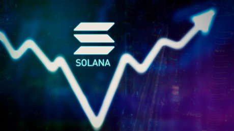 El 'altcoin' Solana se dispara un 24 % en un día y adelanta al Dogecoin en capitalización