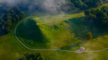 Descubren que los primeros habitantes de lo que hoy es EE.UU. eran "sofisticados ingenieros" que construyeron masivas estructuras "indestructibles"