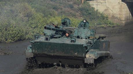 VIDEO: Así realiza una marcha y despliegue una división mecanizada rusa escoltada por helicópteros