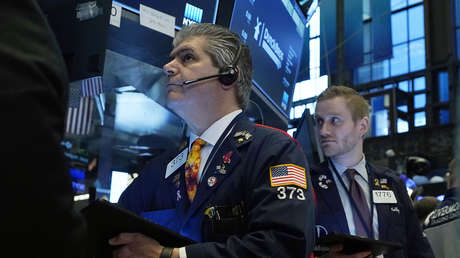 Llegan 'las brujas' al viernes bursátil más 'loco' que mantiene en vilo a los inversores de todo el mundo