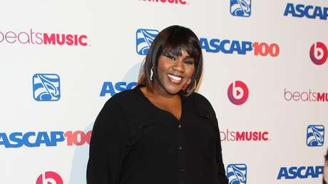 Reportan la desaparición de la cantante Kelly Price y su abogada aclara la situación