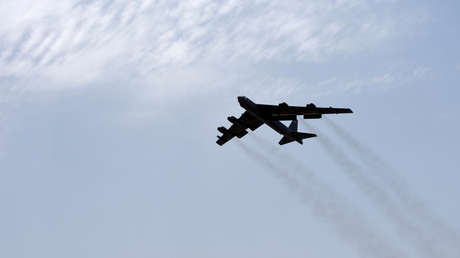 VIDEO: Tres cazas rusos escoltan a un bombardero estratégico de EE.UU. sobre las aguas del océano Pacífico