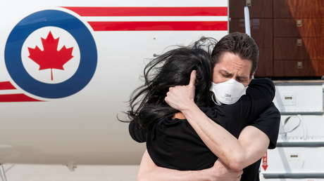 Pekín acusa a EE.UU. de usar la "diplomacia de rehenes" y asegura que los extranjeros están a salvo en China