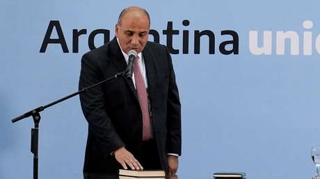 El Gobierno de Argentina anuncia un nuevo régimen de jubilaciones anticipadas que beneficiará a 155.000 mujeres dedicadas a tareas de cuidado