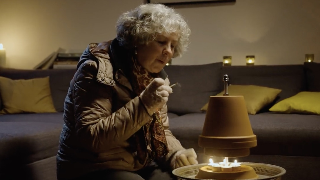 Cubrir las ventanas con papel aluminio o improvisar una chimenea: lanzan en Alemania un tutorial sobre cómo sobrevivir sin calefacción