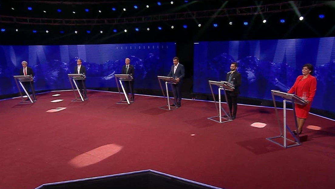 Críticas a Piñera y polémica por la crisis migratoria: los ejes del debate de candidatos presidenciales en recta final rumbo a las elecciones en Chile