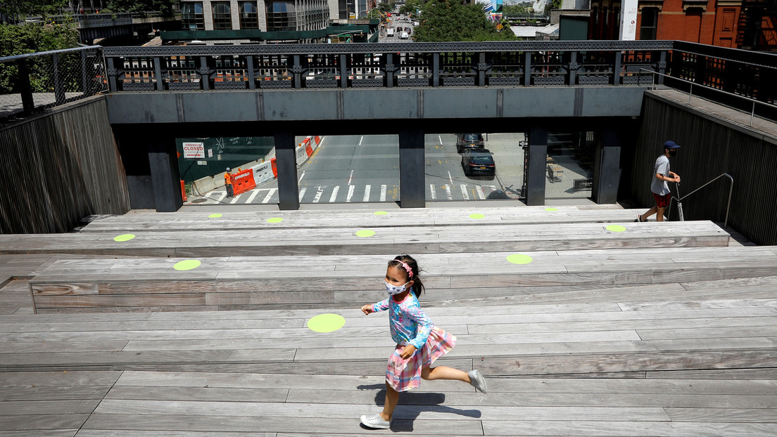 Un hombre sin hogar intenta secuestrar a una niña de tres años en Nueva York (VIDEO)