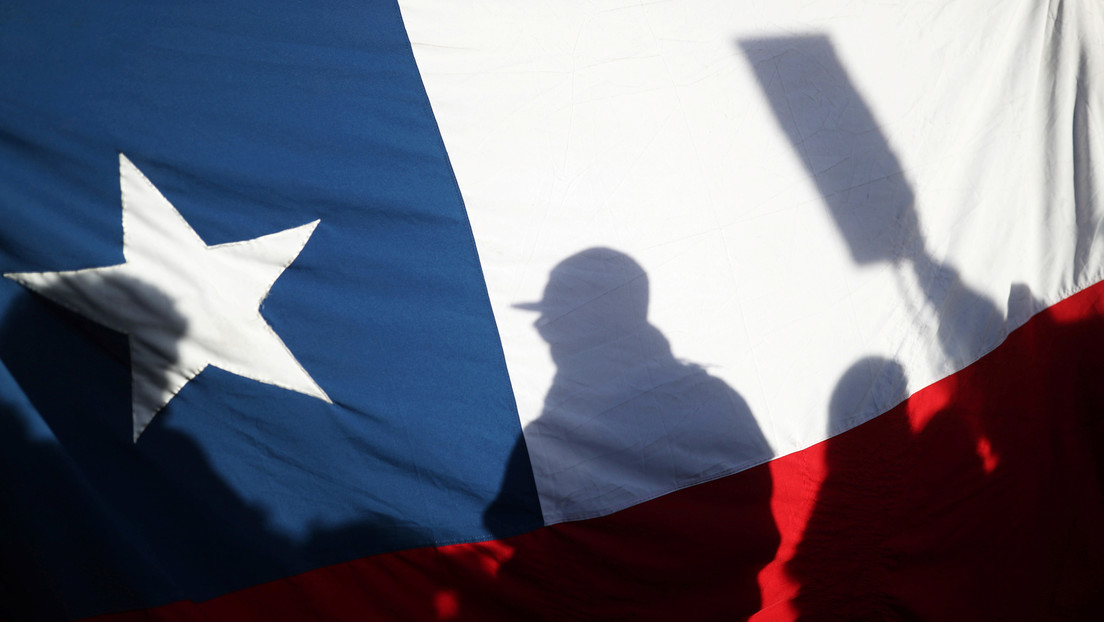 Víctimas de Colonia Dignidad exigen en Chile la renuncia de un ministro de Piñera por defender a Paul Schäfer