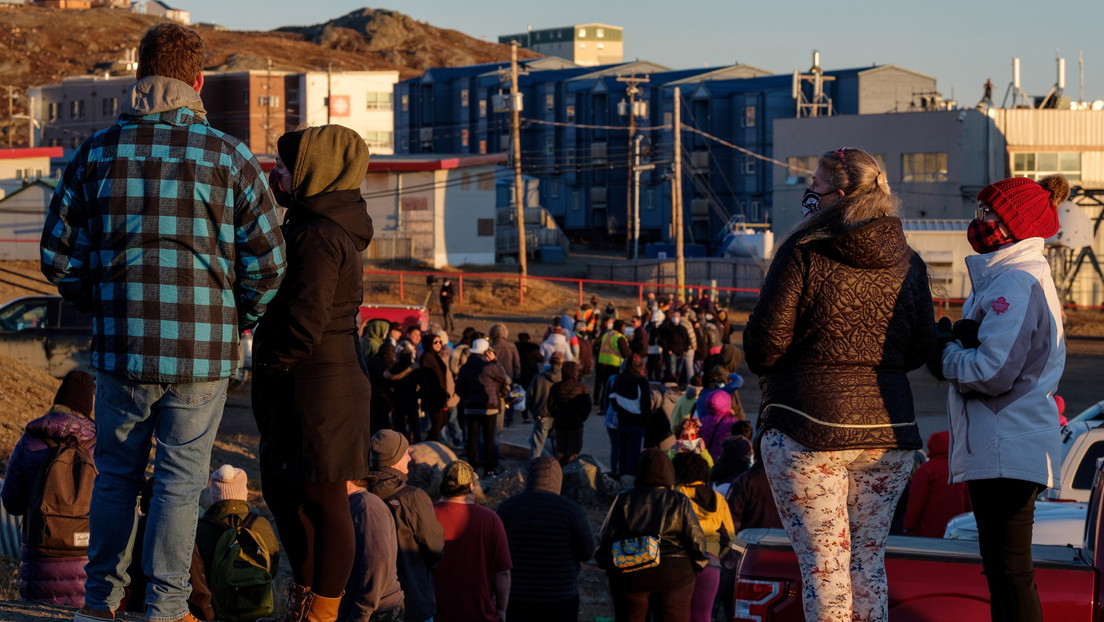 Confirman la presencia de "niveles excesivamente altos" de combustible en el agua de una ciudad canadiense