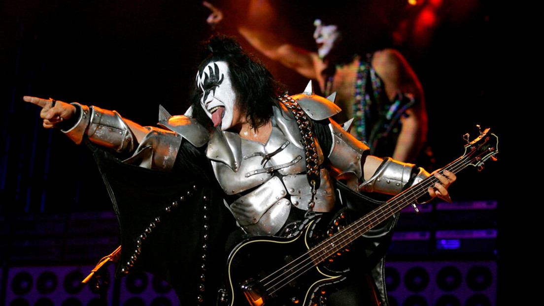 "Pónganse la maldita vacuna": la estrella de rock Gene Simmons ataca a los antivacunas y les pide dejar de ser "egoístas"