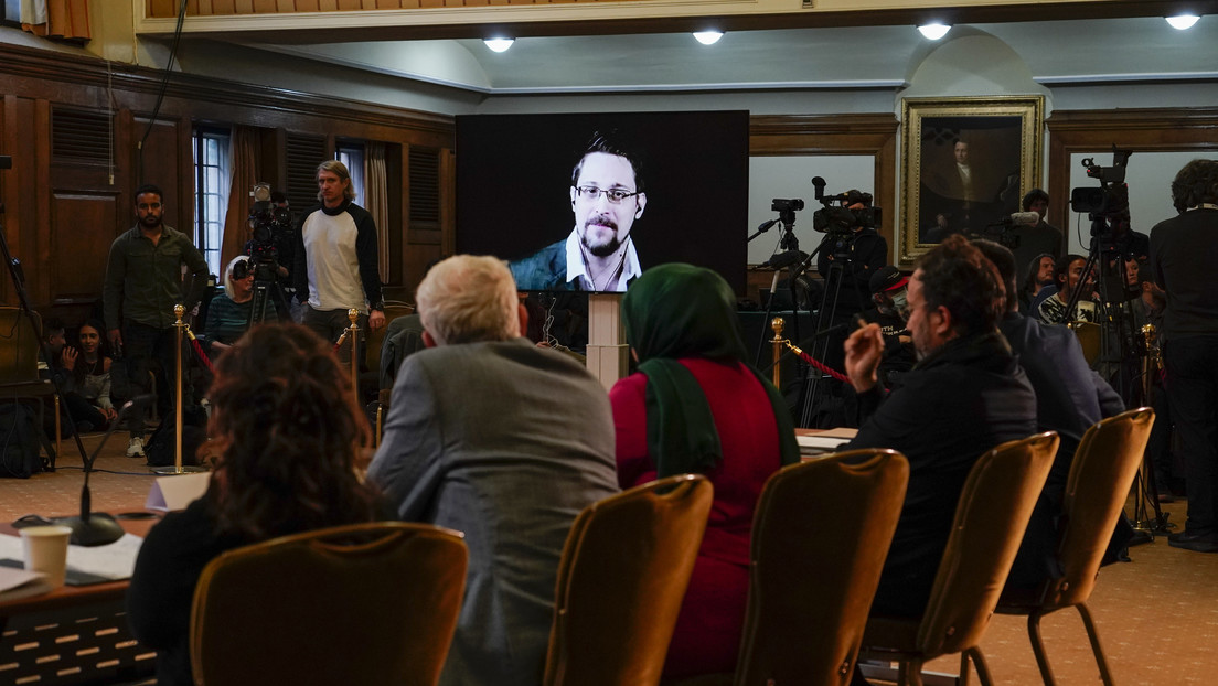 "Lo que vemos aquí es un asesinato": Snowden dice que "si queremos liberar al mundo, tenemos que liberar a Assange"